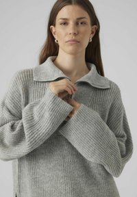 Vero Moda Petite VMPHILINE HIGHNECK BUTTON - Jersey De Punto - Black