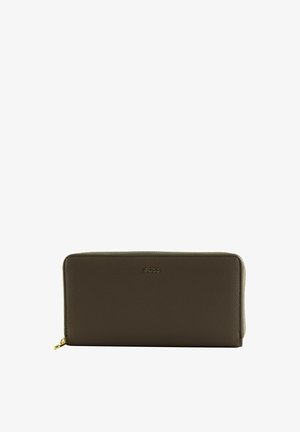 Portefeuille rectangulaire en cuir marron avec une fermeture éclair dorée et le mot BOSS embossé sur le devant, présenté sur fond blanc.