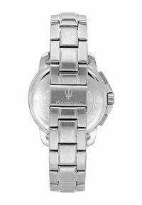 Orologio in acciaio inossidabile con bracciale a maglie lucide e spazzolate, dotato di cassa rotonda e logo Maserati inciso sul retro.