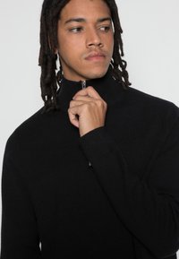 Samsøe Samsøe GUNAN TURTLE NECK ZIP - Camisola - black