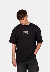 CRYSTAL PARIS Triko s potiskem - black