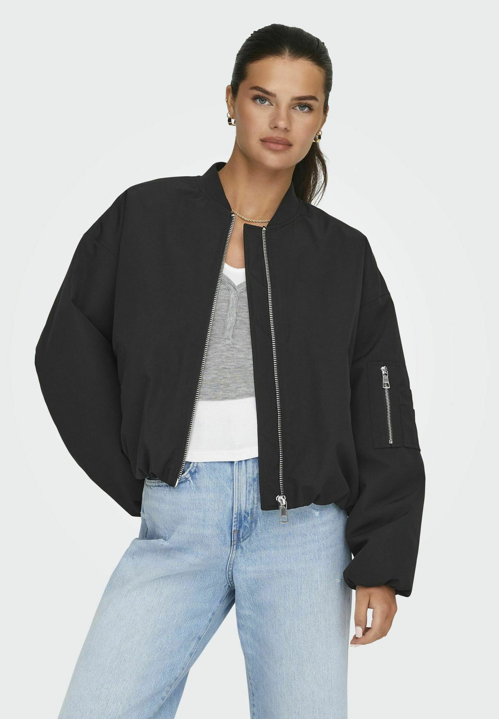 ONLY TIEF ANGESETZTE SCHULTER Chaquetas bomber black/negro