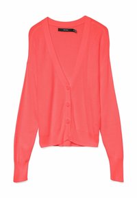 Cardigan lavorato a maglia di colore corallo rosa con scollo a V, chiusura con bottoni e maniche lunghe. Presenta un motivo testurizzato lungo le spalle.