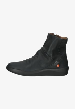 Winter boots - navy