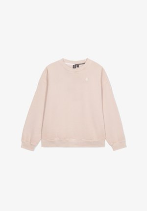 Jasnoróżowy ś sweatshirt wykonany z miękkiego materiału, z okrągłym dekoltem, długimi rękawami i małym logo na klatce piersiowej, z prążkowanymi mankietami i dołem.