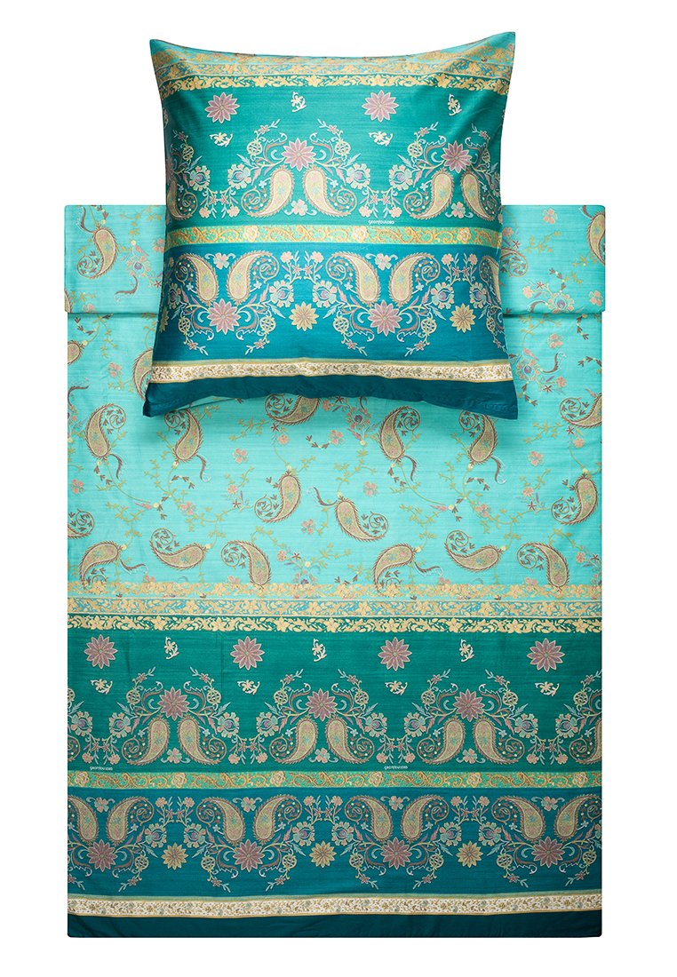 Set di biancheria da letto teal con intricati motivi a paisley e floreali dorati. Include una federa con design coordinato e dettagli bordati.