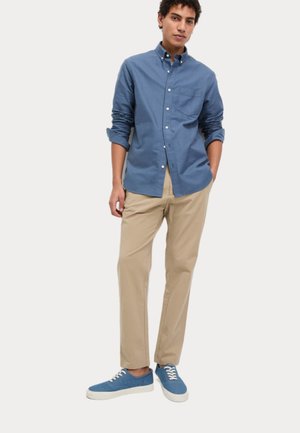 THE ULTIMATE SLIM FIT - Chino - sand