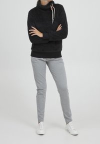 Oxmo Felpa - black