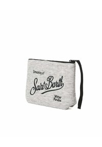 Portaoggetti in tessuto grigio con cerniera nera, con le scritte "Dreaming of Saint Barth" e "Winter Paradise" ricamate in corsivo. Include cinturino da polso.