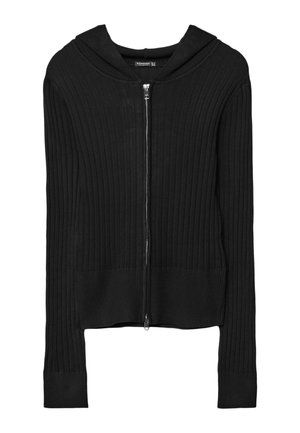 Crna zip-up hoodie izrađena od rebrastog materijala, sa širokom kapuljačom, dugim rukavima i skraćenim dizajnom s prilagođenim rubom.