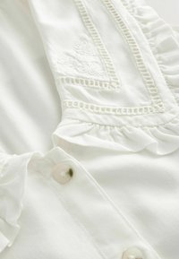 REGULAR FIT - SLEEVELESS PETER PAN COLLAR - Blůza - cream