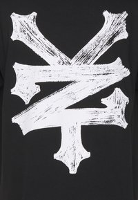 Thumbnail Image 7