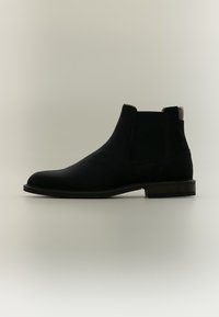 Επιλέχθηκε, navy blue