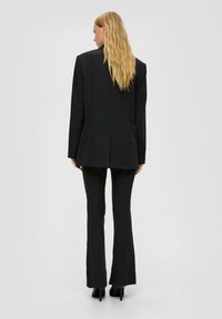 QS MIT PATTENTASCHEN - Halflange jas - schwarz