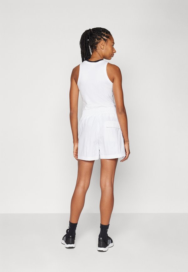 ESSENTIALS 3 STRIPES LIFESTYLE - Sports shorts4