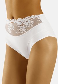 Witte hoogstukpanty met een bloemerige kantafwerking aan de tailleband en een gladde, rekbare textuur voor comfort.