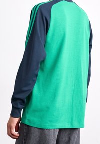 adidas Originals Top s dlouhým rukávem - green