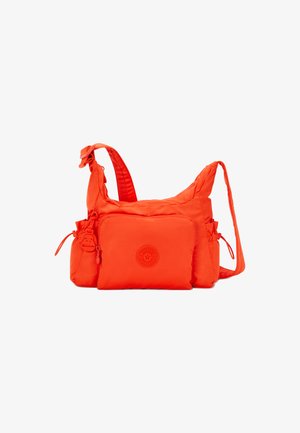 Borsa a spalla in nylon arancione con superficie testurizzata, tracolla regolabile, tasca con zip sul davanti e un accento con logo rotondo. Include un charm a forma di scimmia.