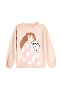 Sudadera rosa con cuello redondeado, que presenta un diseño de una chica sosteniendo un dálmata. Los patrones de corazones son prominentes en la parte delantera. Tejido suave.