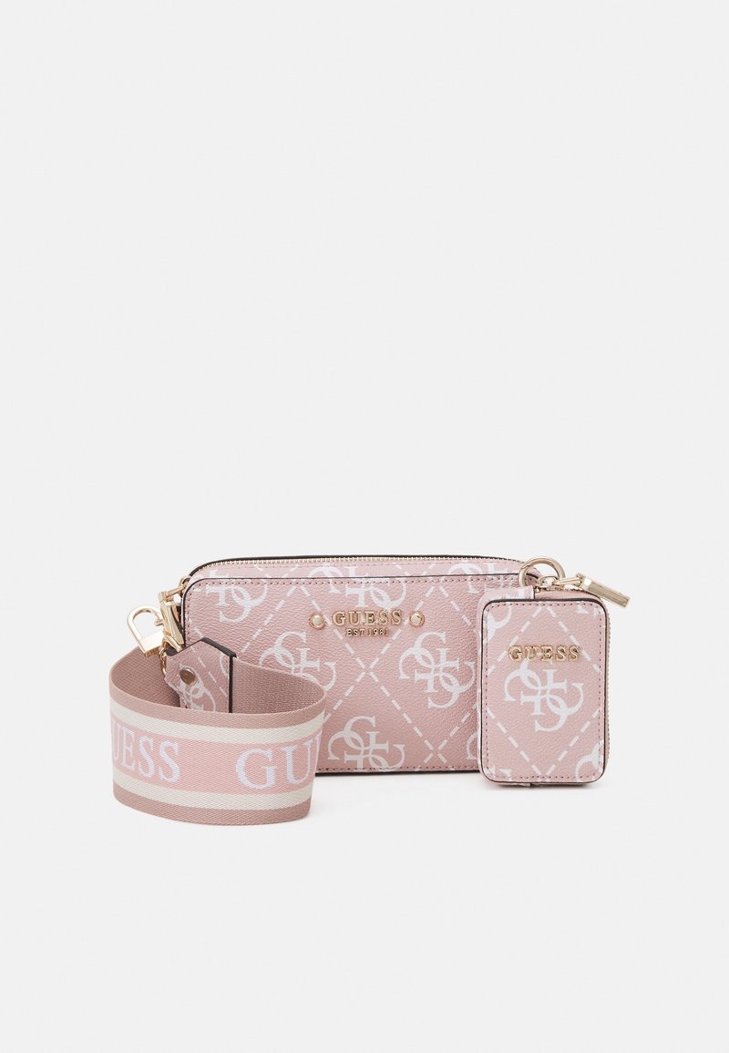 Rosa trykt clutch med guld hardware, logo detaljer og lynlås lukning. Inkluderer matchende håndledsrem og en kortholder med identisk mønster.
