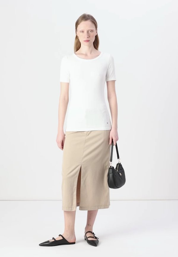 SLIM  - Basic T-shirt - ecru4