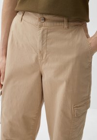 s.Oliver REGULAR MIT TASCHEN - Bojówki