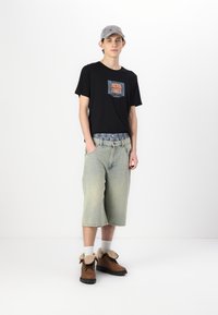 Jack & Jones - JJHUDSON TEE CREW NECK 5 PACK - T-shirt con stampa - black/white/sky captain/iceb erg/hambray Immagine in miniatura 1