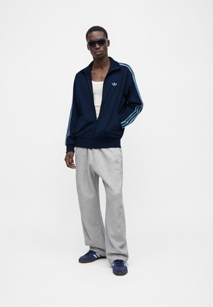 adidas Originals, FIREBIRD JACKET UNISEX - Καλοκαιρινό μπουφάν - night indigo/clear sky