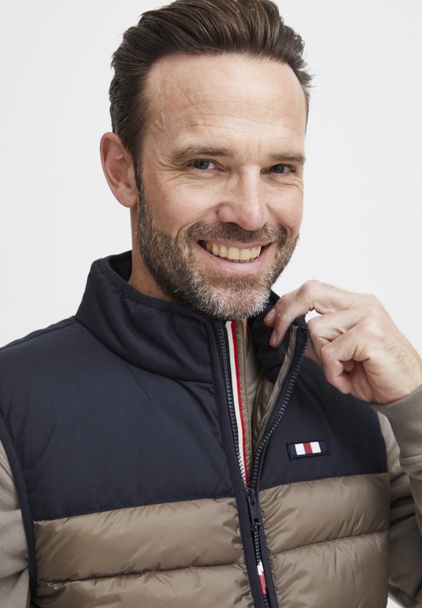 FQInncent - Waistcoat - bungee cord4