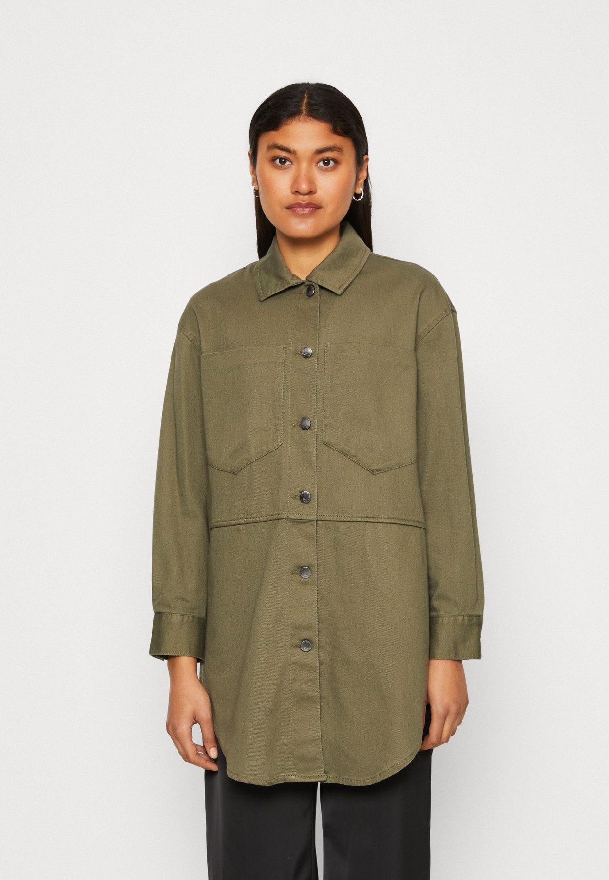 ONLDREW SHACKET