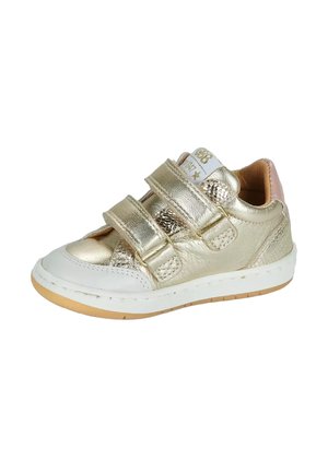 Kindergold-metallic Sneaker mit zwei Klettverschlüssen, weißer Zehenkappe und Gummisohle, zeigt Seiten- und Obersicht.
