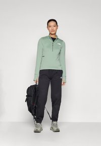 The North Face WINTER WARM PRO 1/4 ZIP - Top dugih rukava - slate moss