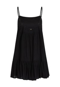 Robe noire sans manches en tissu texturé, avec un corsage ajusté, une jupe évasée et un ourlet à volants. Accents en métal doré près des épaules.