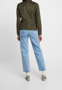 Wallis Chaqueta de invierno - khaki