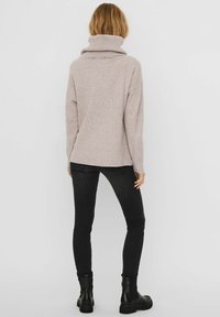 Vero Moda Pullover - pink