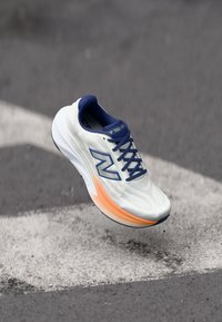 Non selezionato, reflection