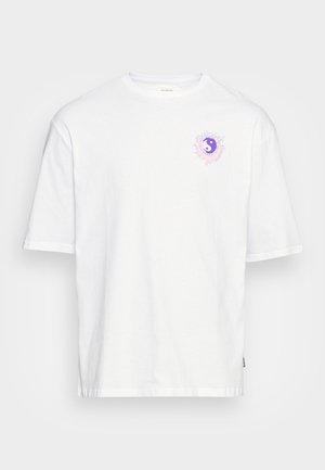 T-shirt z nadrukiem
