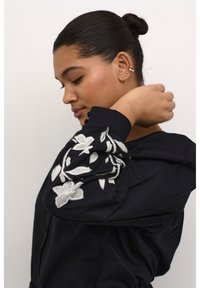 Kaffe Curve NATALIA  - Bluse - black deep