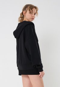 Even&Odd Felpa con zip - black