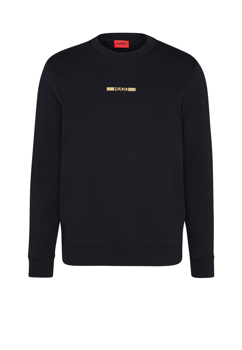 Felpa nera in cotone, con maniche lunghe, colletto a girocollo e un logo dorato sulla parte anteriore. Texture liscia e colore uniforme.