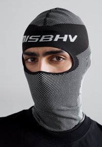 MISBHV SEAMLESS UNISEX - Pletena kapa - black