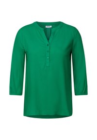 Camisa verde de manga larga con escote en V y tapeta de botones. Tejido suave y liso con un leve brillo. Presenta puños fruncidos y un dobladillo redondeado.