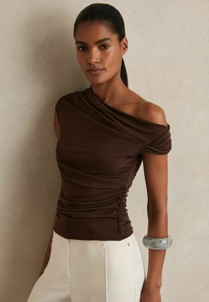 REGULAR FIT - RUCHED OFF-SHOULDER  - Palaidinė - chocolate brown