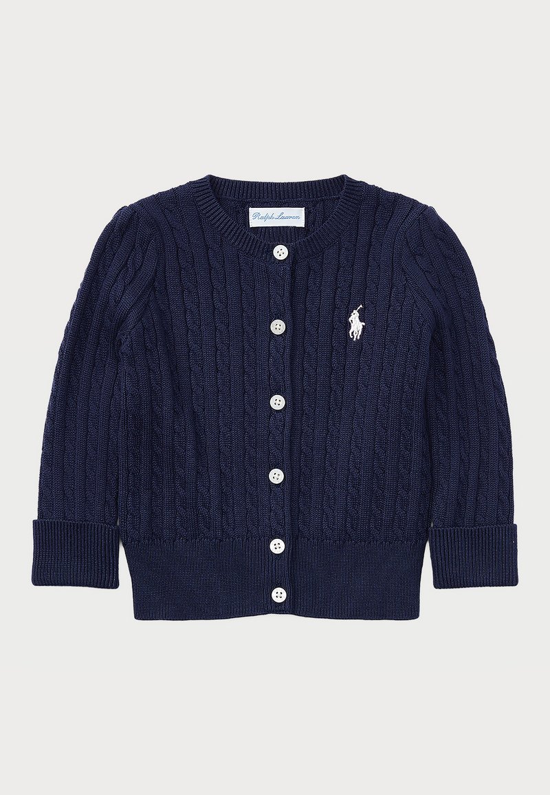 Cardigan in cotone morbido a treccia navy, con colletto rotondo, maniche lunghe e chiusura frontale con bottoni bianchi, completa di dettaglio con logo.