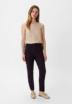 MIT BÜGELFALTEN - Pantalon classique - flieder