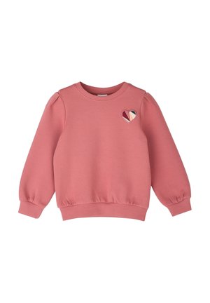 Sweat-shirt pour enfants à manches longues de couleur rose avec un col rond et un petit écusson en forme de cœur multicolore sur la partie supérieure gauche de la poitrine.