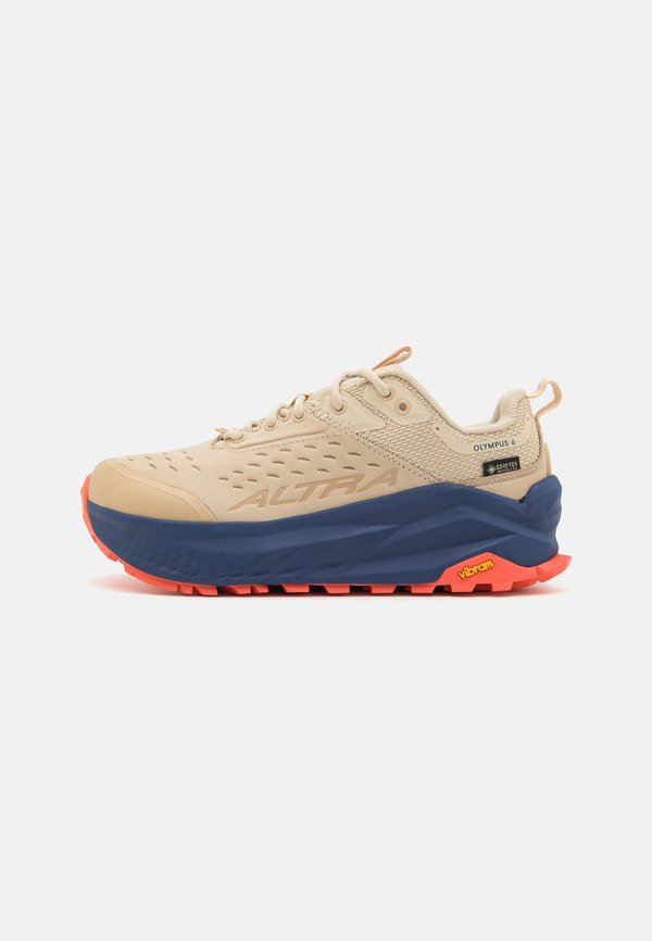 W OLYMPUS 6 HIKE LOW GTX - Hiking shoes - sand