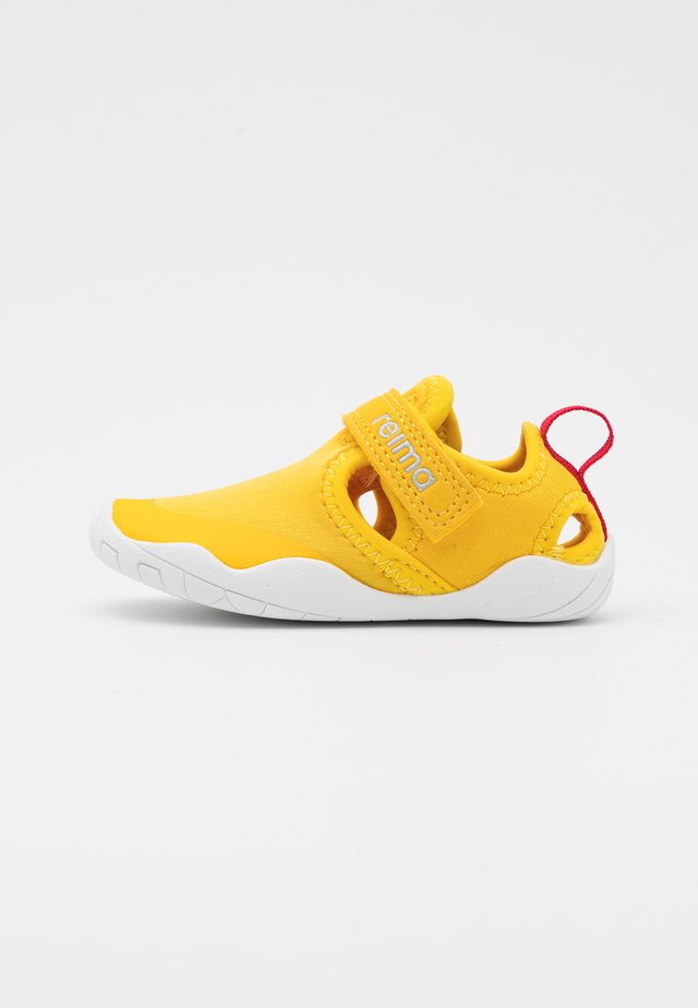 RANTAAN UNISEX - Sandalias de senderismo - yellow