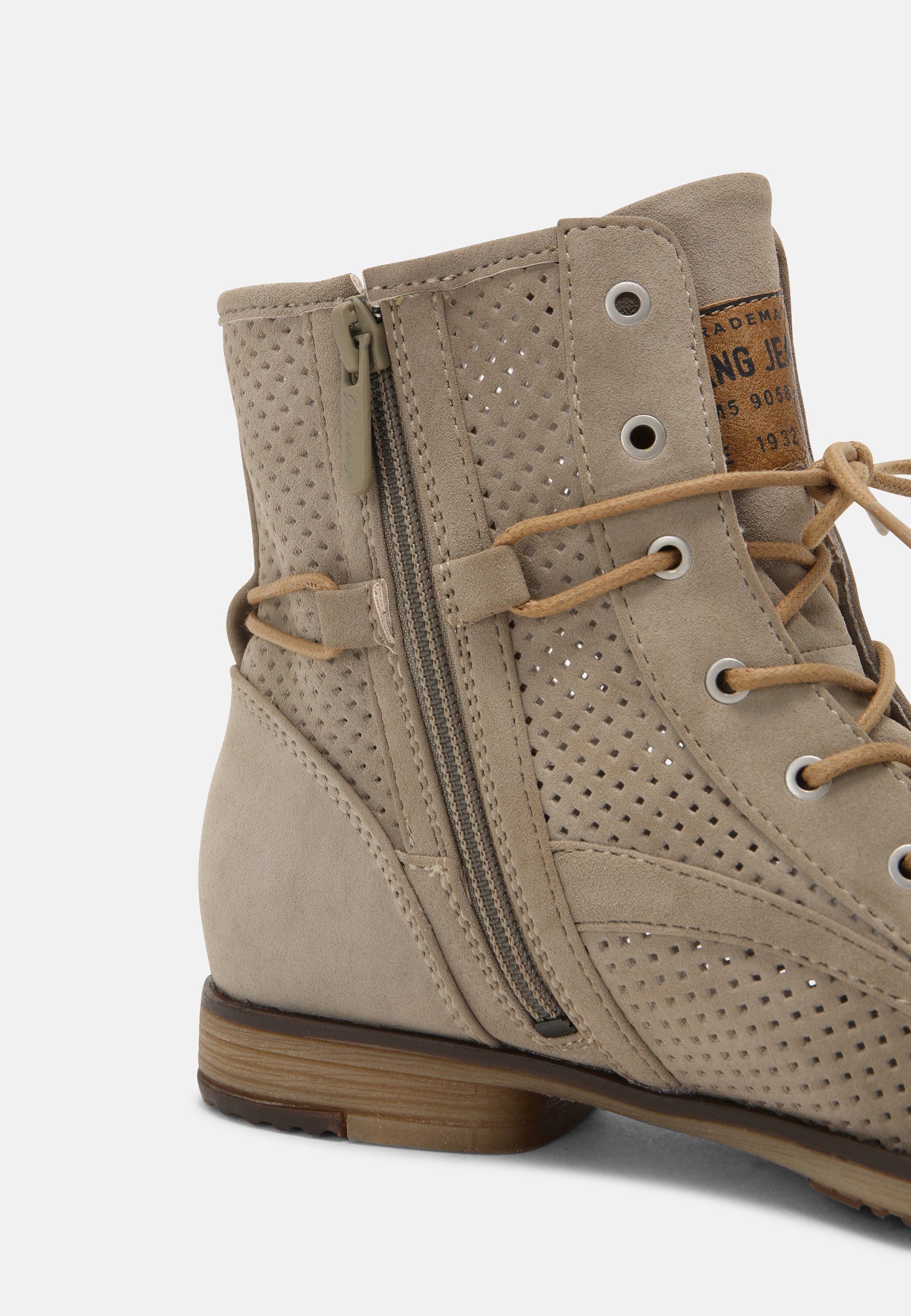 zalando mustang boots