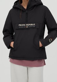PULL&BEAR Vinterjakker - black
